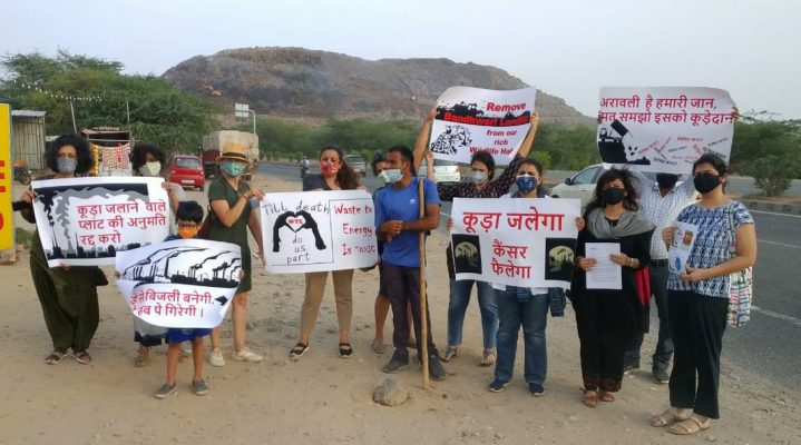 Citizens Protest Against Bhandwari Landfill